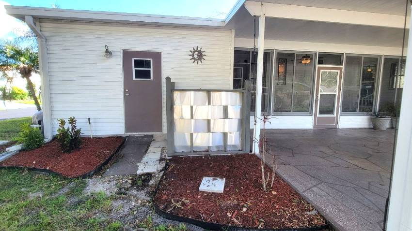417 Osprey Place a Lake Wales, FL Mobile or Manufactured Home for Sale